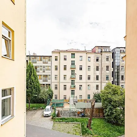 Apartment Charming Downtown *